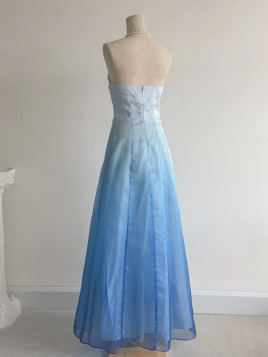 Girlhomeshops--Blue and white exquisite floral fashion gradient tube top long floor-length ball gown graduation dress gh5515