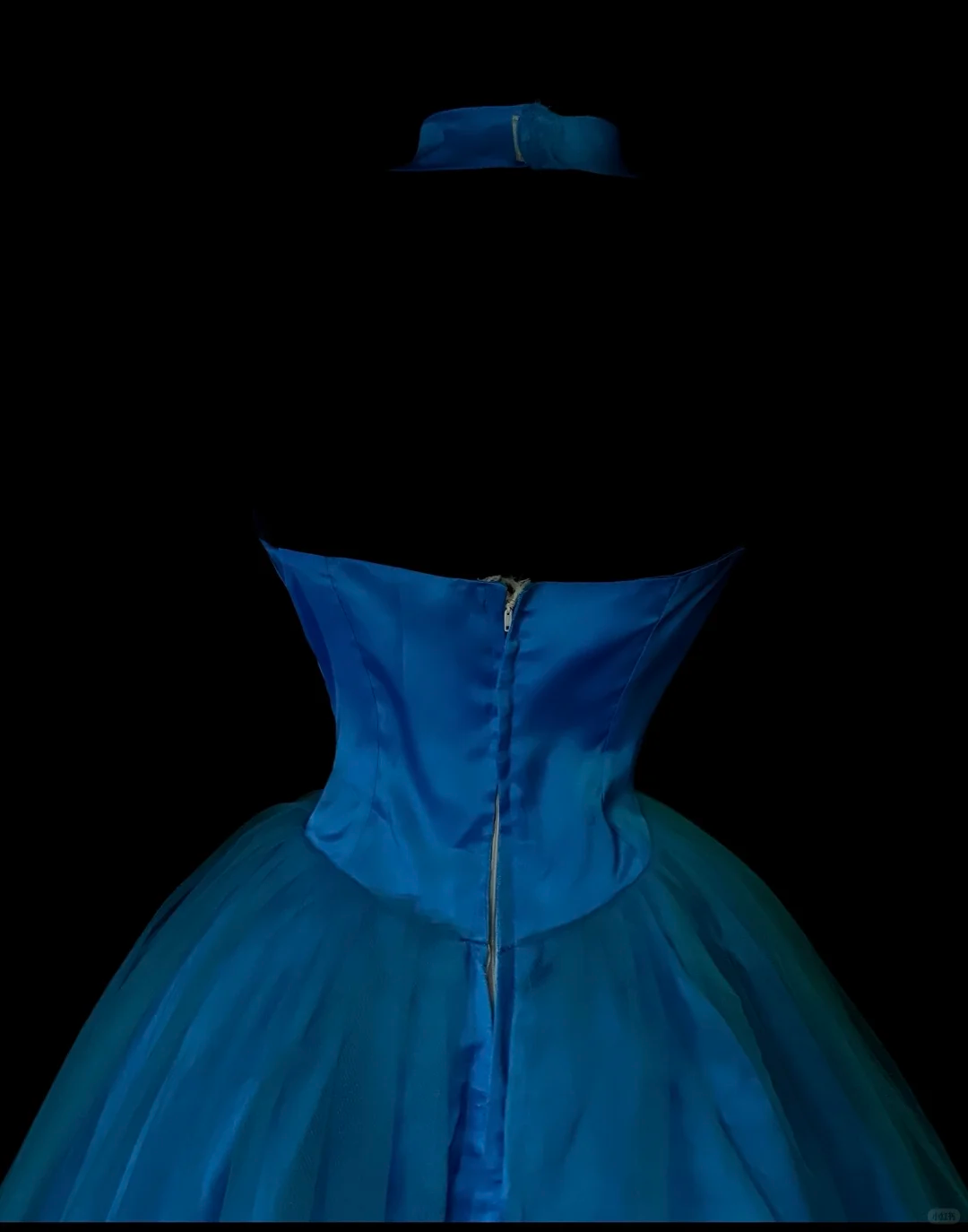 Royal‑Blue‑Halter‑Ball‑Gown High‑Neck‑Cut‑Out‑Straps Sweetheart‑Corset‑Bodice Satin‑Braided‑Pearl‑Detail Ombre‑Tulle‑A‑Line‑Floor‑Length‑Skirt Gala‑Prom‑Evening‑Dress gh8866