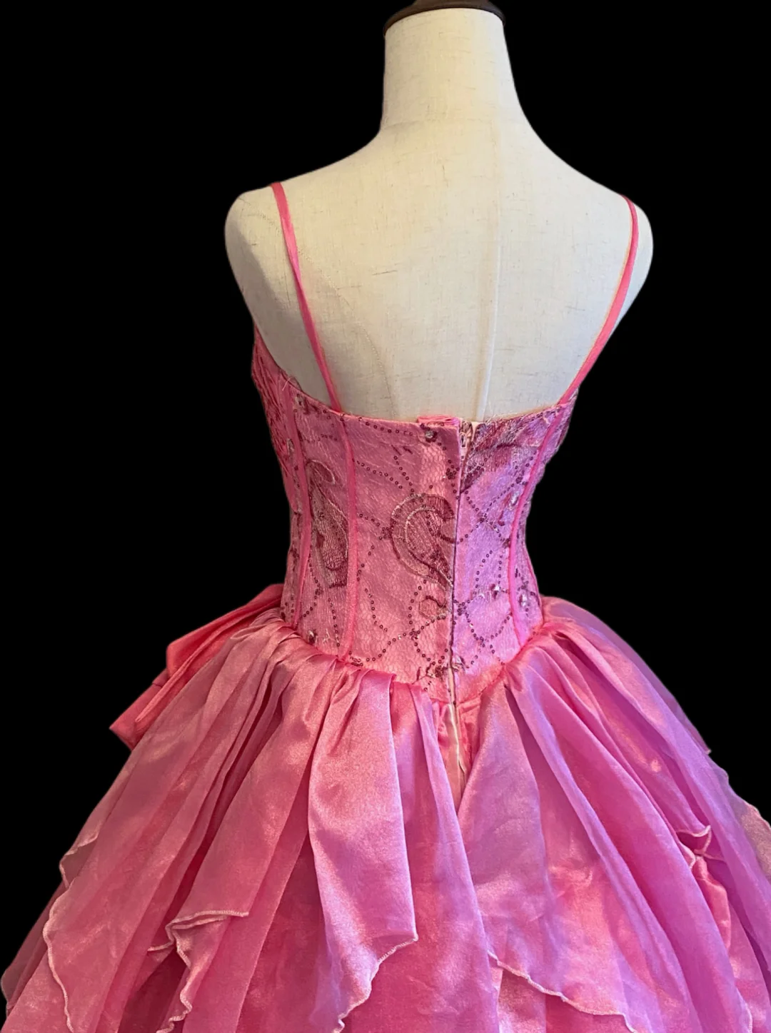 Pink Spaghetti Strap Princess Ball Gown, Sweetheart Neck, Rhinestone Beaded Bodice, Lace Corset Waist, Large Side Bow, Tiered Ruffled Skirt, Formal Prom Party Dress gh8908
