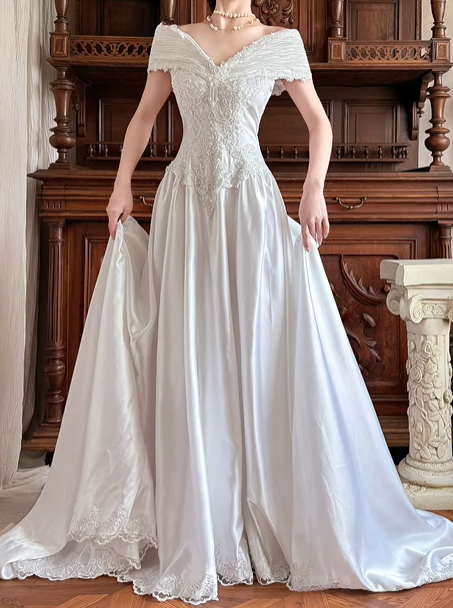 Ivory Vintage Satin Wedding Gown, V‑Neck Off‑The‑Shoulder Pleated Cape Sleeves, Heavy Lace Appliqué Fitted Bodice, A‑Line Long Train With Lace Hem, Prom Dress gh8634