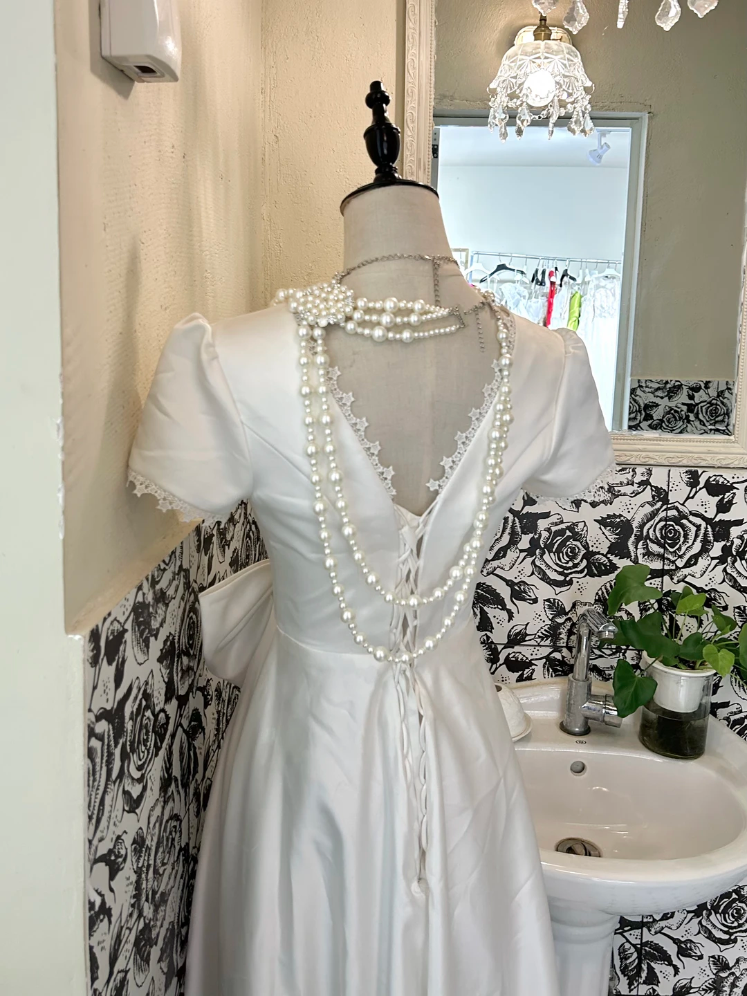 White V-Neck Fitted Waist Slim Long A-Line Skirt Classic Romantic Dress, Wedding Gown gh7659