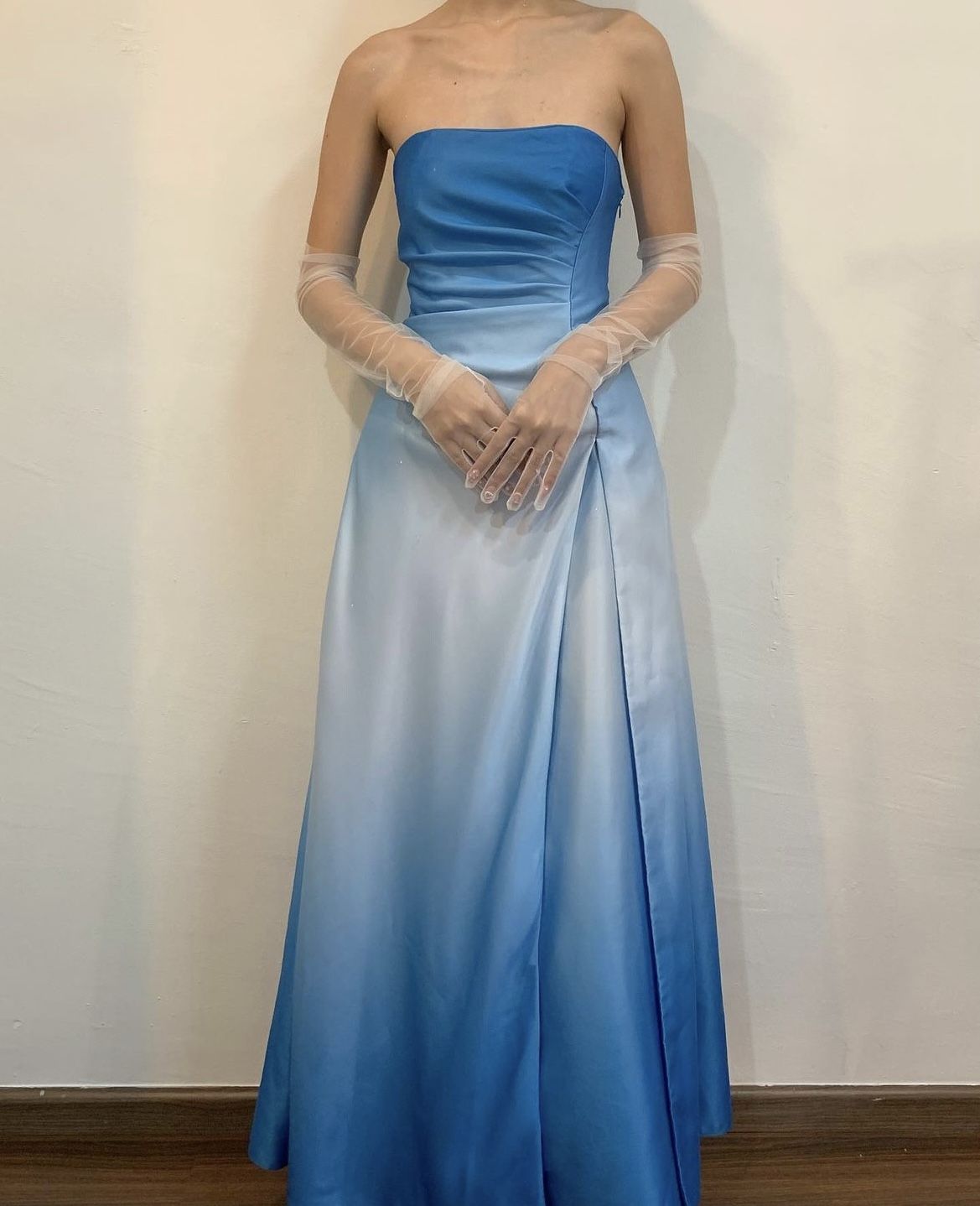 Girlhomeshops--Blue and white fashionable gradient tube top long floor-length ball gown graduation dress gh5513