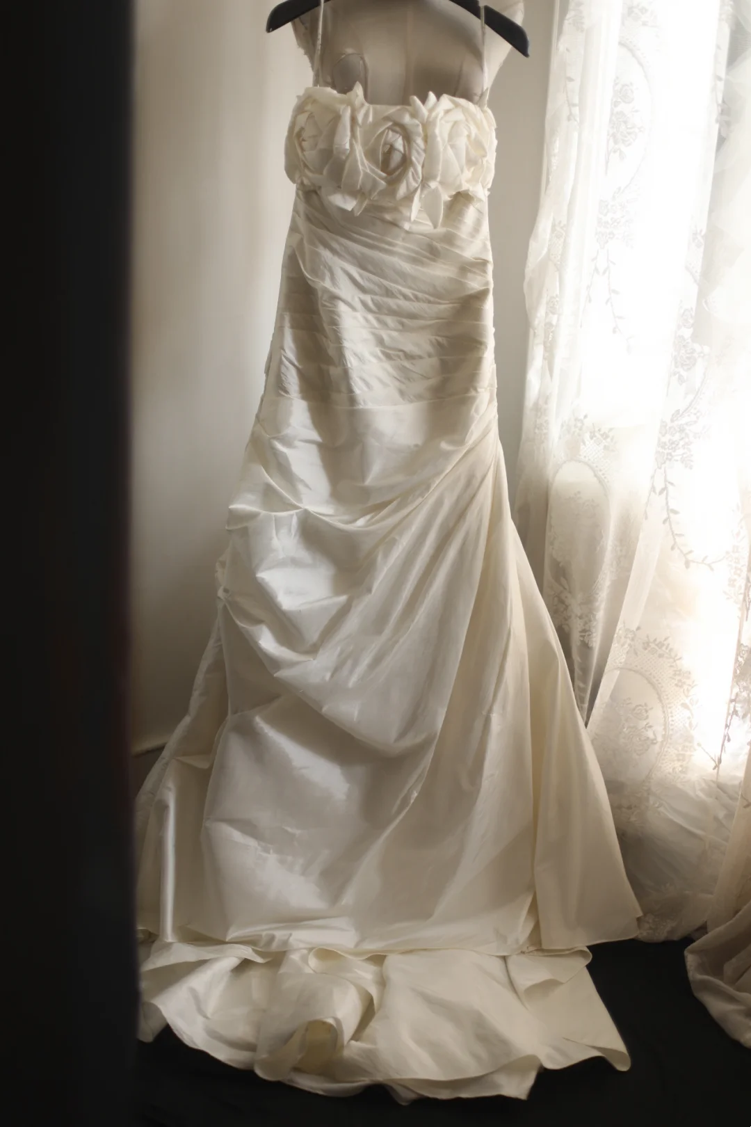 White strapless fitted waist vintage-style ball gown, evening gown gh7124