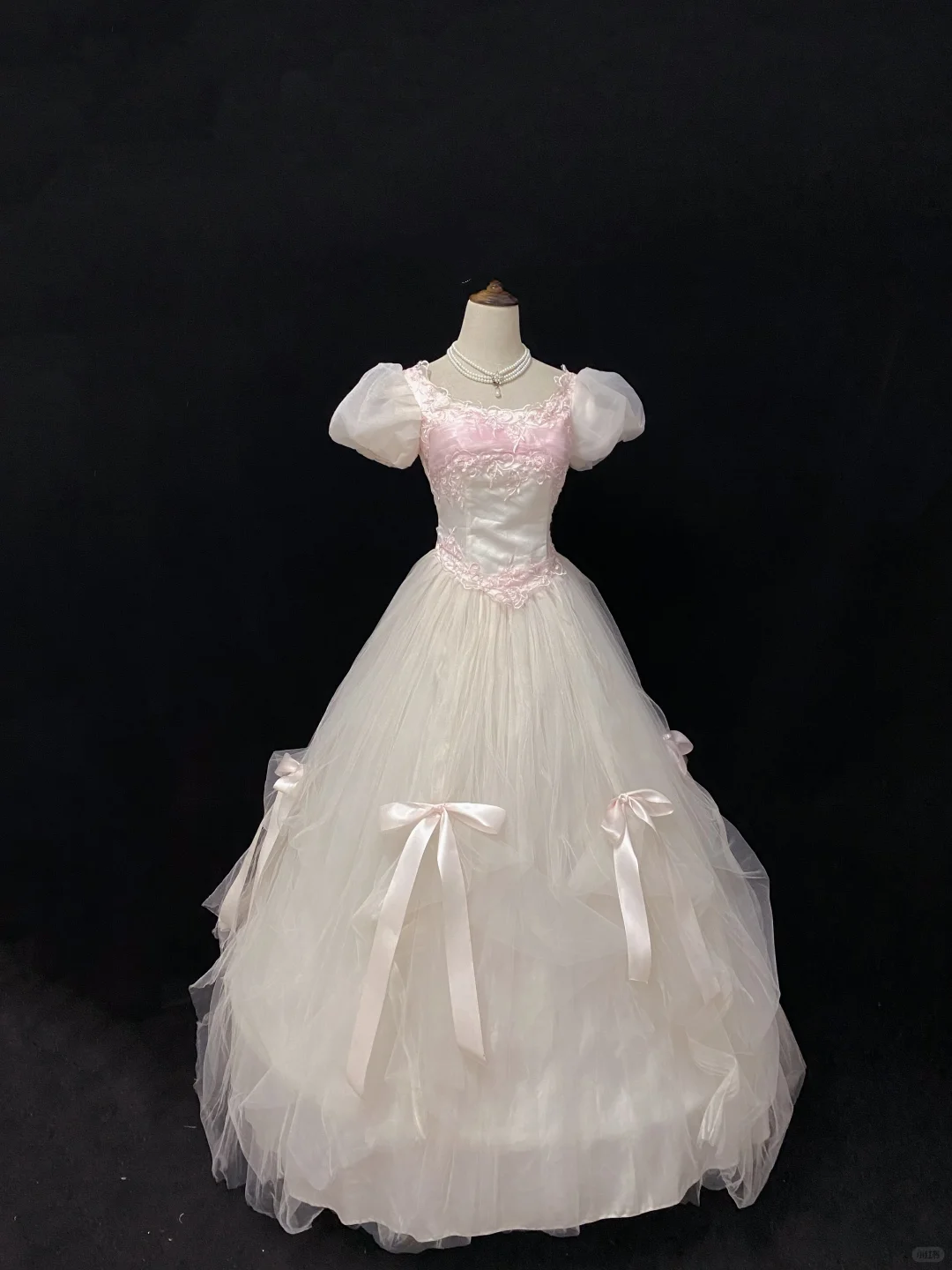 Blush Pink Puff Sleeve Romantic Gown, Cinched Waist, Voluminous Princess Skirt with Bow Details, Wedding Dress & Bridal Gown gh8139