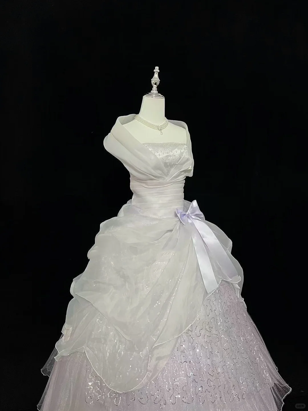 White Vintage Neckline Cinched Waist Sequined Voluminous Princess Skirt Romantic Dress, Wedding Gown gh8005