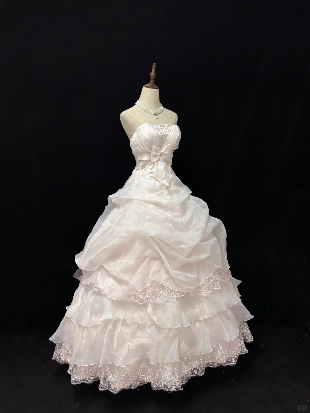 Blush Pink Strapless Vintage Luxury Romantic Dress, Cinched Waist, Voluminous Tiered Skirt, Wedding Gown gh8095