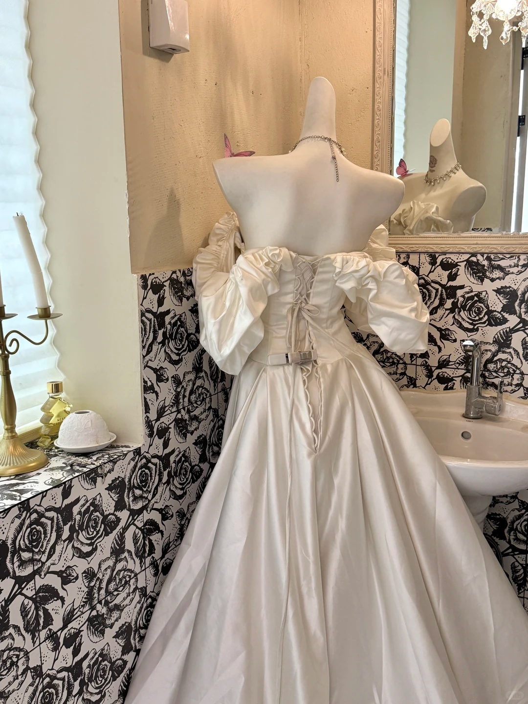 White Off-the-Shoulder Satin Cloud Neckline Waist-Cinched Fitted Elegant Romantic Dress, Wedding Gown gh7543