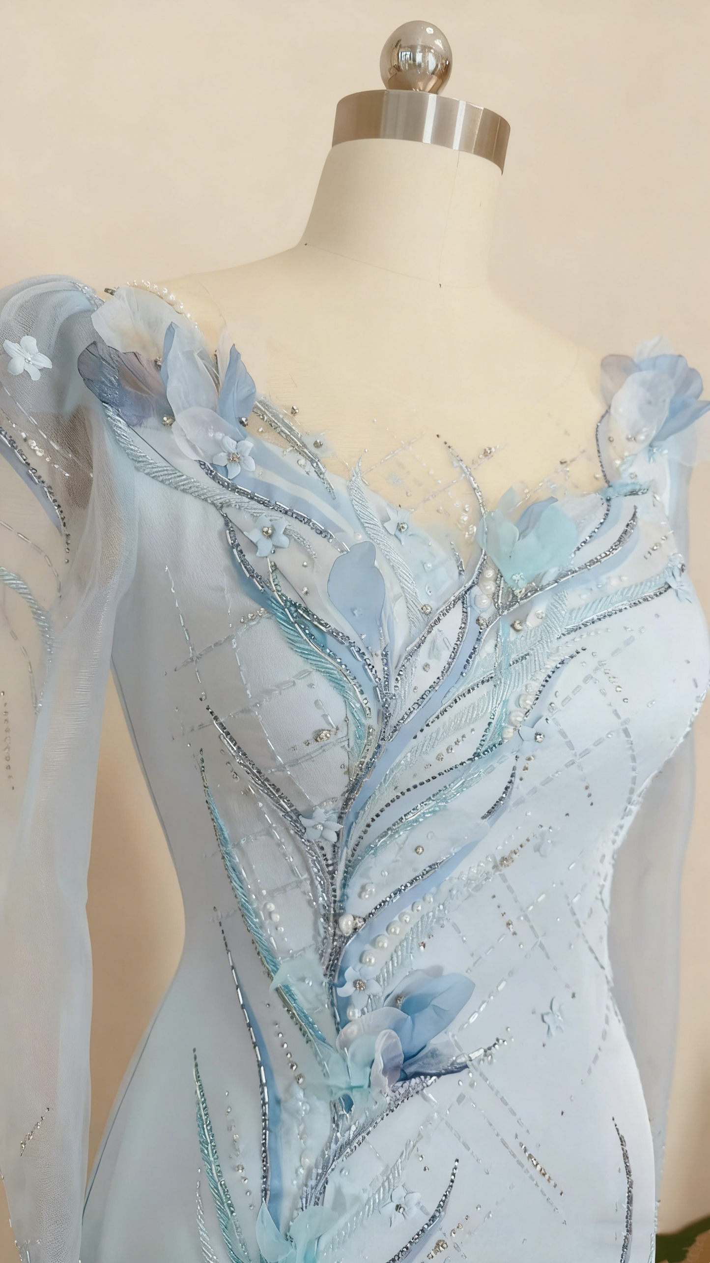 Abendkleid Hellblau Satin Transparent Langärmelig Perlenbesetztes Blumenmuster Bodenlanges Abendkleid gh6389
