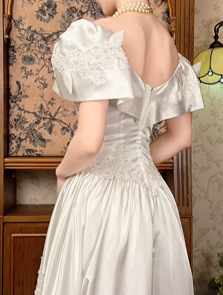 White Satin Vintage Embroidered Fitted Waist Figure‑Flattering Full Flared Skirt Prom Gown, Wedding Dress gh8606