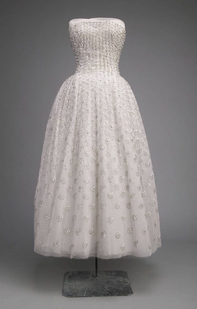 girlhomeshops--White Shiny Gorgeous Exquisite Beaded Long Tulle Strapless Prom Dress gh5621