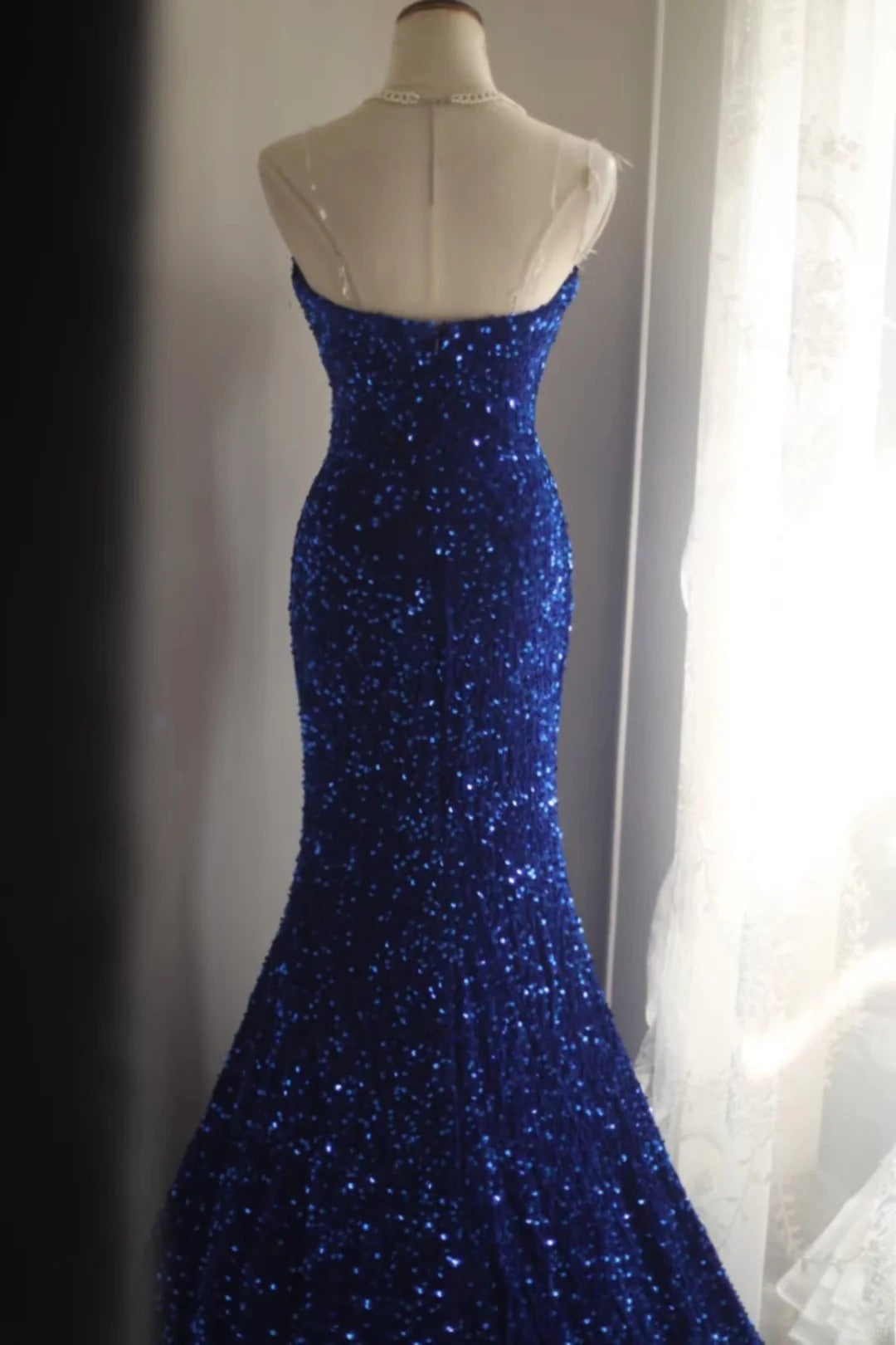 Königsblaues Fischschwanz-Abendkleid aus Samt mit Pailletten und Perlen, seitlicher Schlitz, plissiert, für Hochzeiten, Zeremonien, Geburtstagsfeiern, gh4326