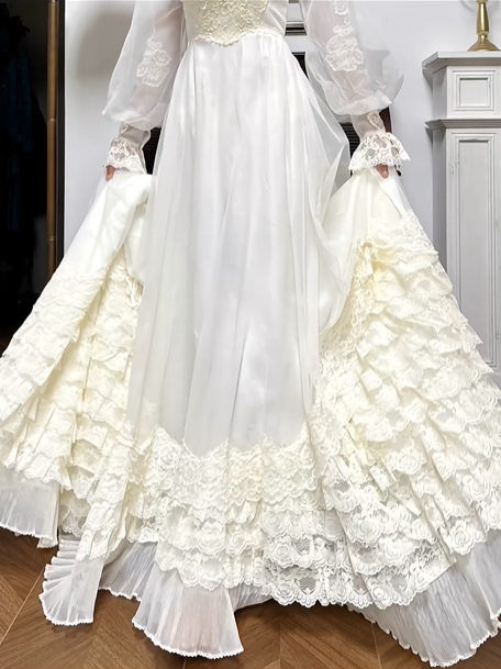 Ivory Vintage Frilled Collar Lantern Sleeve Multi‑Layer Lace‑Ruffle Long Train Wedding Dress gh8764