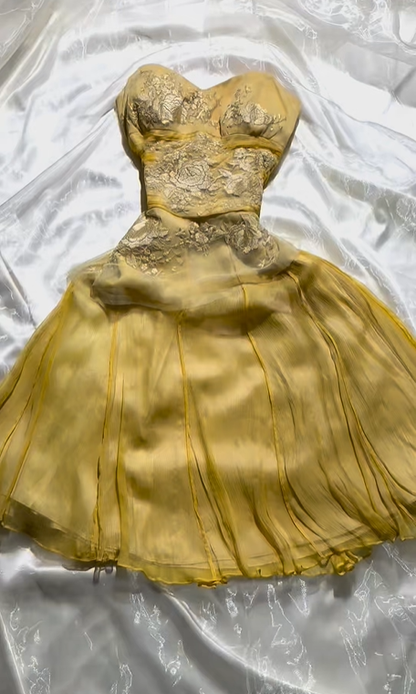 Vintage Short Prom & Evening Party Dress, Yellow Strapless Design, Fitted Waist, Full Flared Skirt gh8583