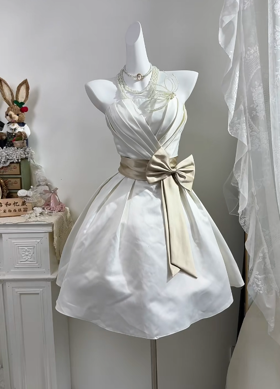Off White Satin Short Cocktail Dress, Strapless Pleated Bodice With Champagne Bow A-Line Homecoming Gown gh9276