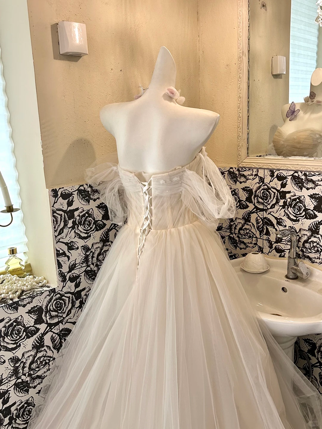 Ivory Off-the-Shoulder Waist-Cinched Full Flared Skirt Long Romantic Dress, Wedding Gown gh7754