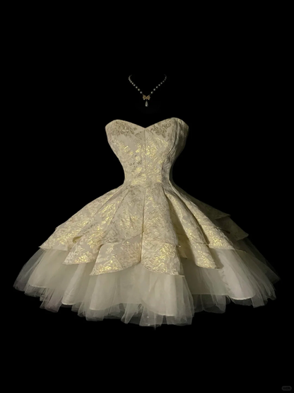 Vintage Gold Brocade Short Prom Dress, Strapless Sweetheart Neck, Fitted Waist, Multi‑Layer Ruffled Skirt, Tulle Underskirt, 50s Retro Cocktail Gown gh8896