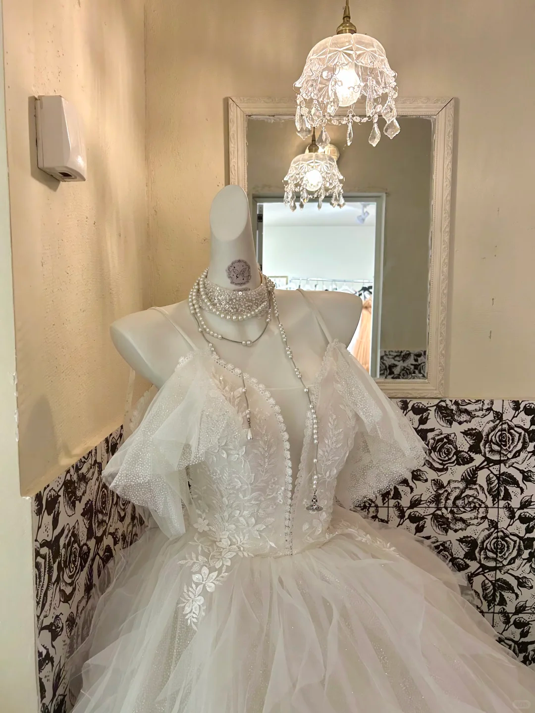 Ivory Spaghetti Strap Off-the-Shoulder Waist-Cinched Voluminous Princess Skirt Long Romantic Dress, Wedding Gown gh7722