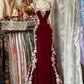 Girlhomeshops - Robe longue fantaisie d'anniversaire style rétro psychédélique en tulle noir et dentelle blanche à bretelles spaghetti gh5883