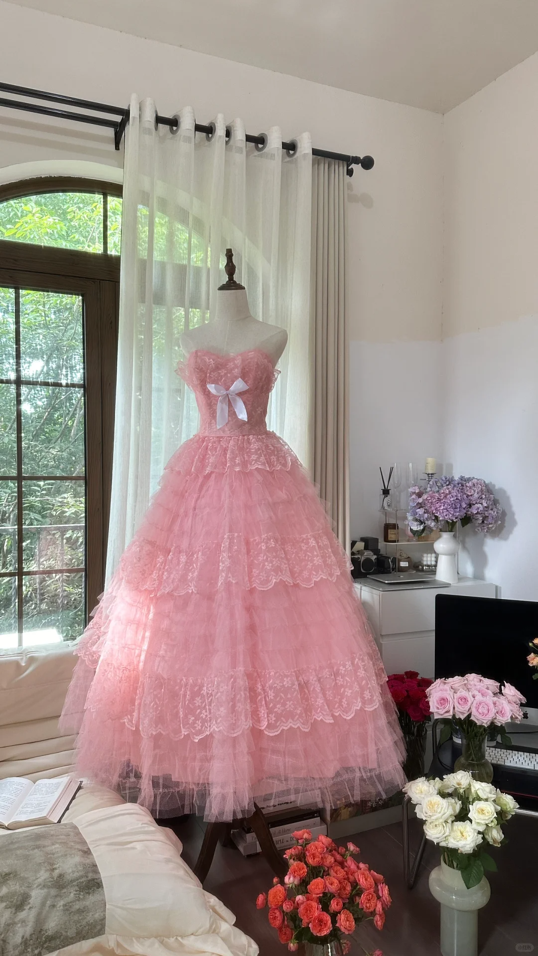 Rosa süße Mode elegante exquisite Spitze Bogen lange Tüll Spitze Prinzessin Ballkleid Abendkleid Geburtstagskleid Erwachsene Zeremonie Kleid gh4033