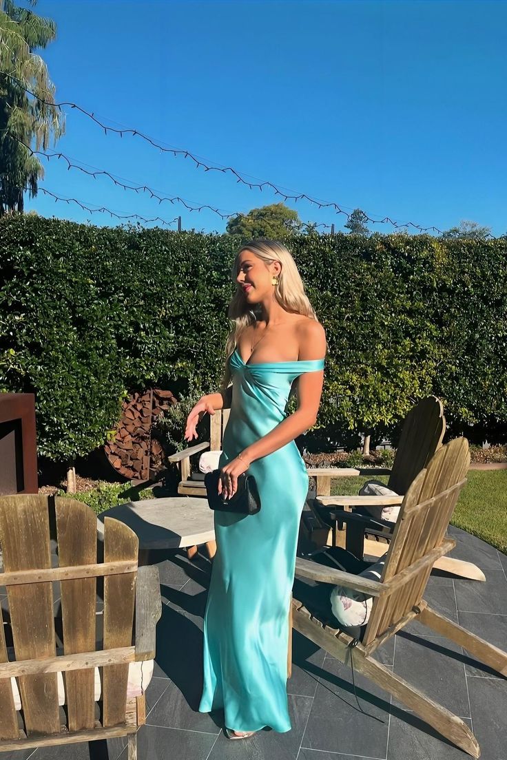 Robe de bal, robe de soirée ...