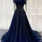 Dunkelblaues, wunderschönes, glänzendes Pailletten-Abendkleid aus langem, elegantem Tüll gh2578