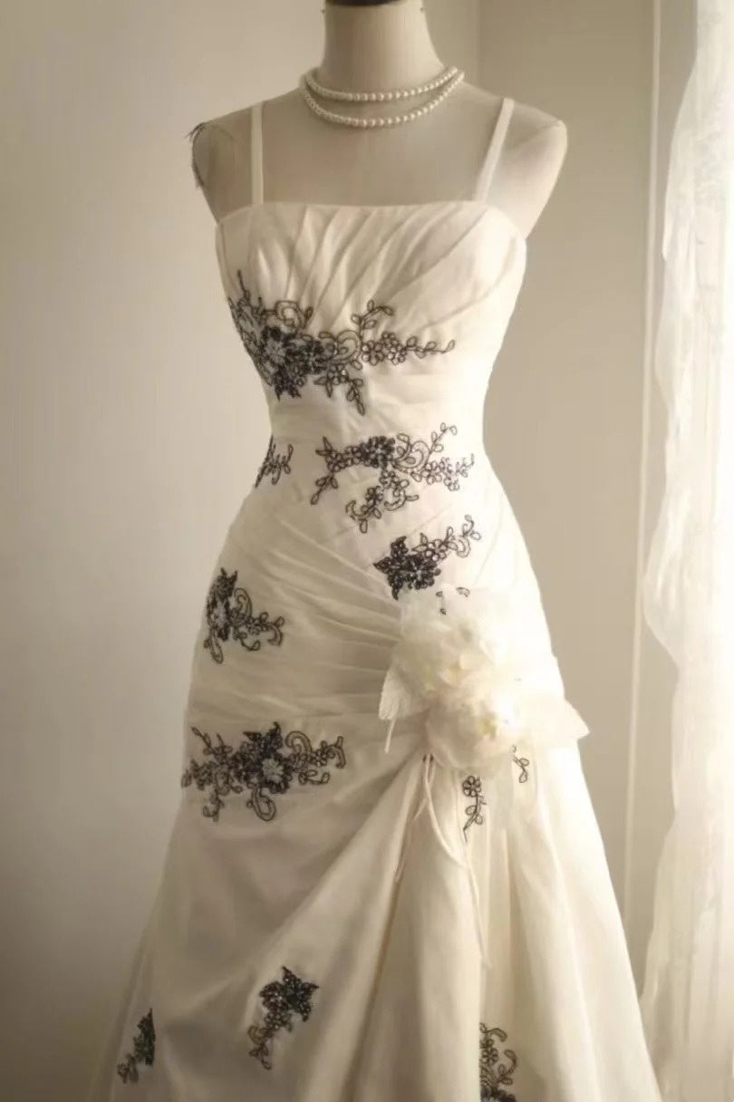 girlhomeshops-Hochzeitskleid, ärmellos, weiß, bestickter Tüll, Schleppe, A-Linien-Kleid, elegantes Retro-Abendkleid, gh5829