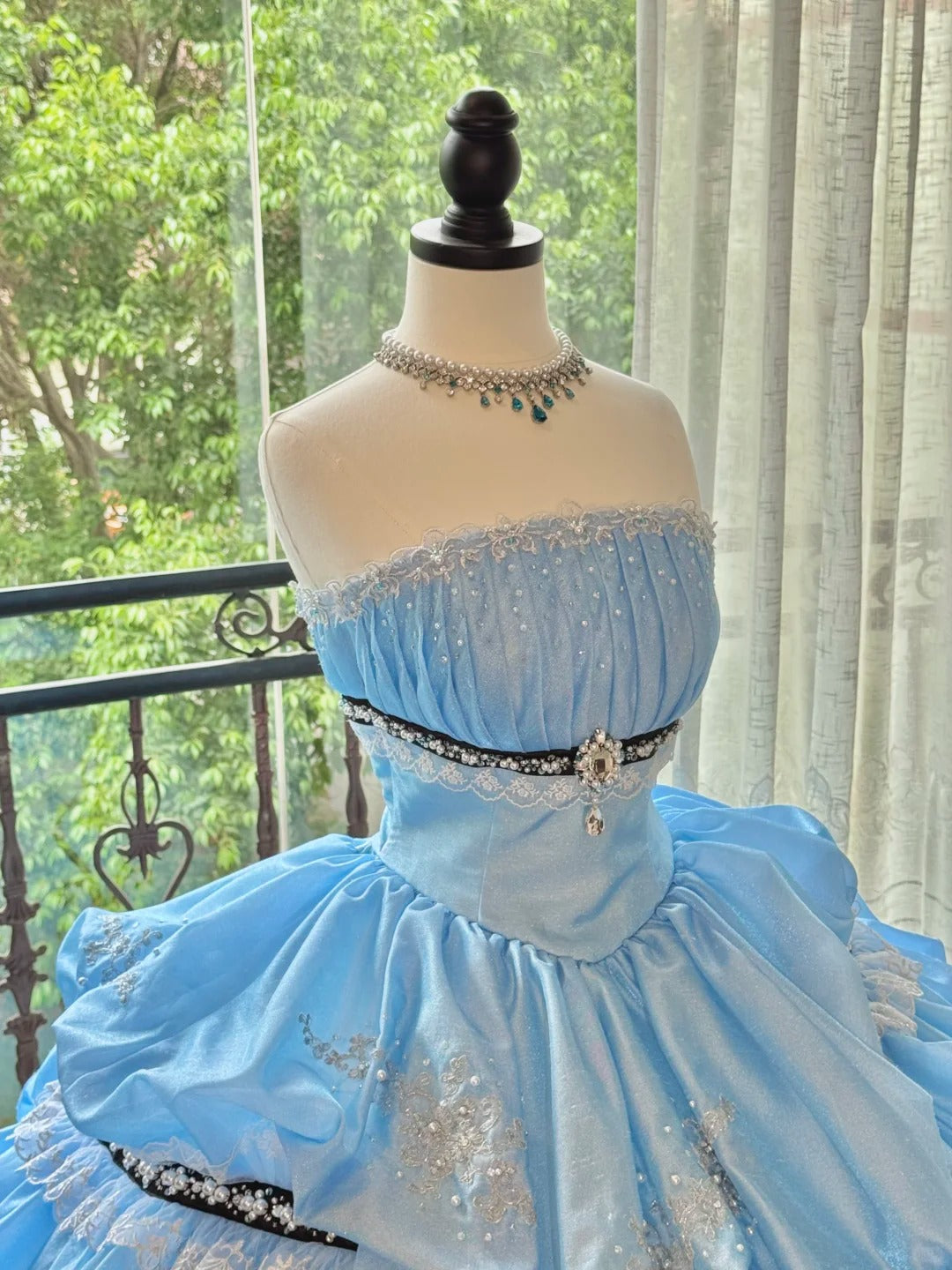 Girlhomeshops-Blau Wunderschöne Elegante Süße Lange Tüll Quinceanera Kleider Ballkleid Abschlussballkleid Prinzessin gh5004