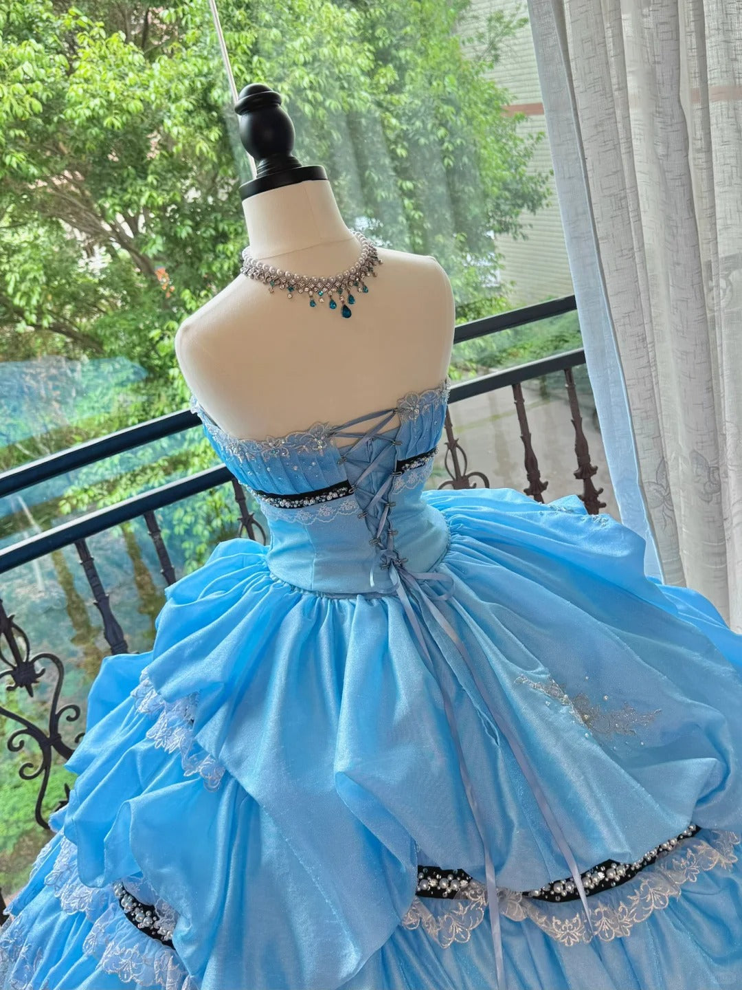 Girlhomeshops-Blau Wunderschöne Elegante Süße Lange Tüll Quinceanera Kleider Ballkleid Abschlussballkleid Prinzessin gh5004