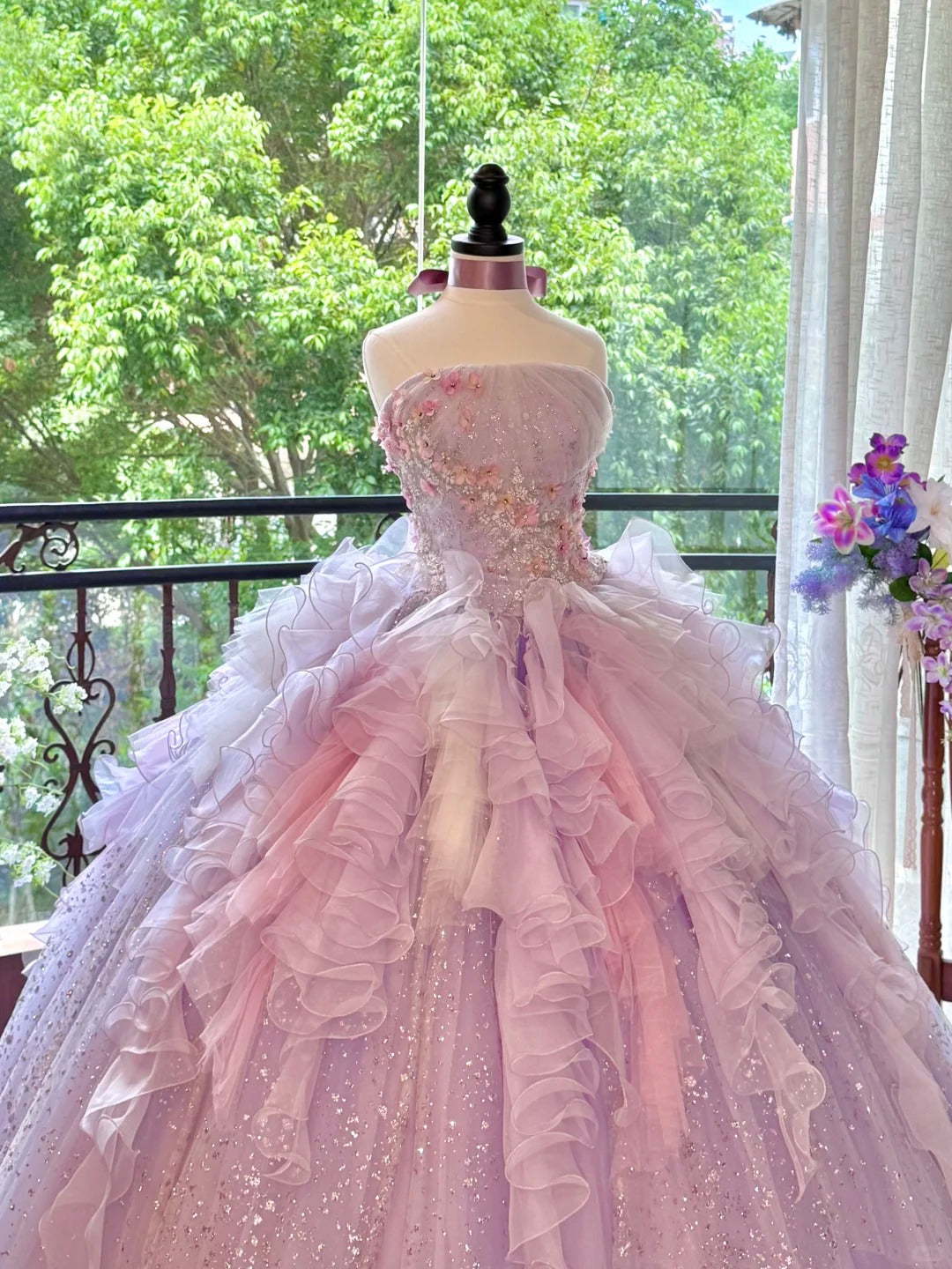 Girlhomeshops - Robe de Quinceanera rose violet, magnifique robe élégante et brillante à paillettes florales, longue en tulle, robe de bal, robe de remise de diplôme gh5001
