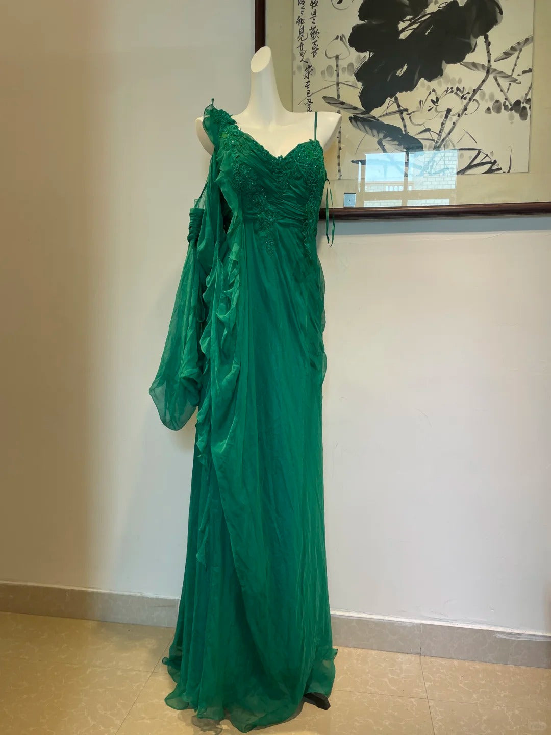 Robe de soirée longue en mousseline de soie à appliques vertes gh4942