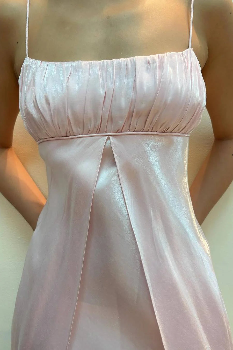 girlhomeshops-- Robe de soirée rose style fée, coupe trapèze, bretelles spaghetti, taille haute, sans manches, longue, en satin, gh5724