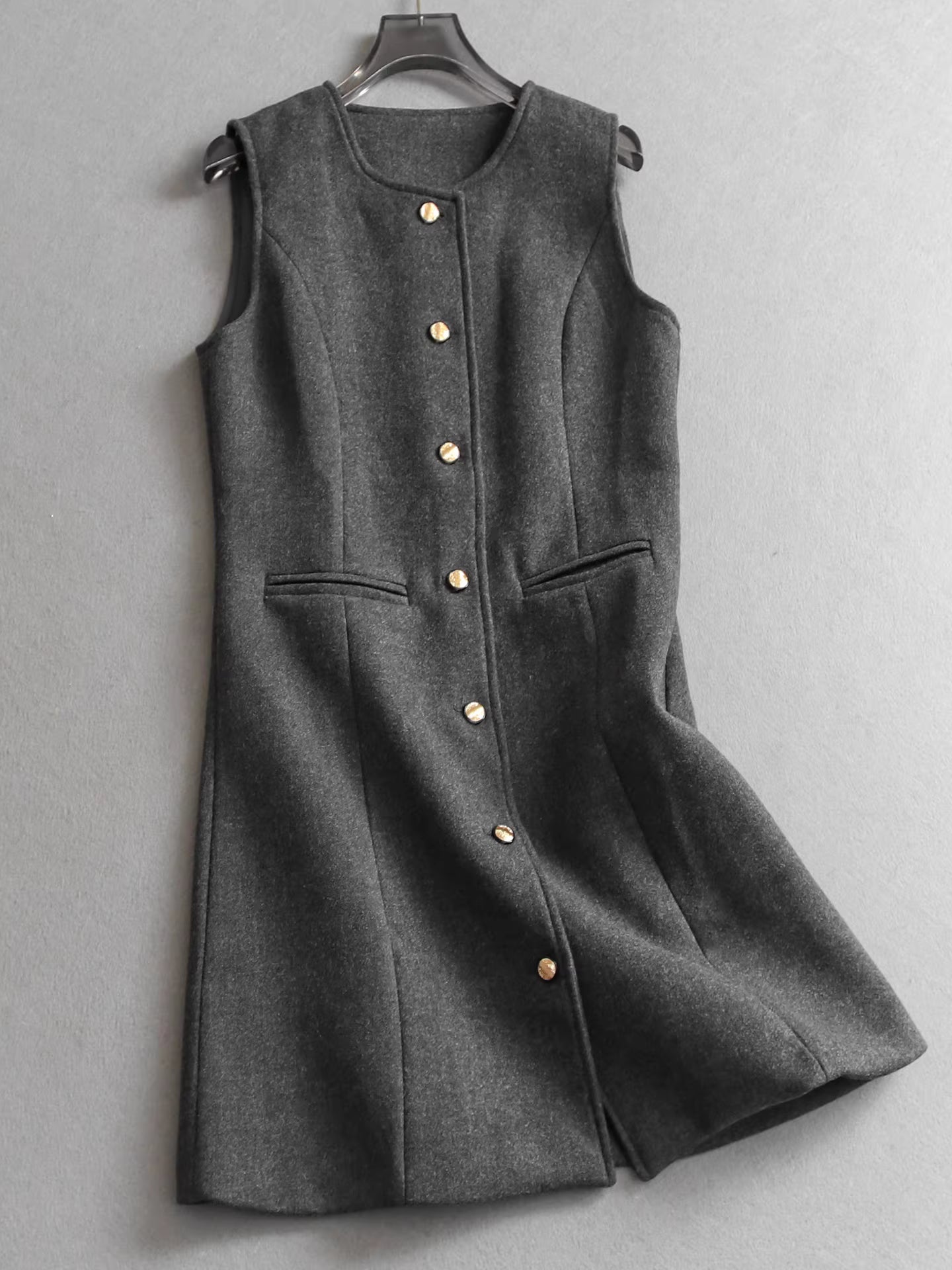 Lässiges, ärmelloses, tailliertes Kleid im Pendlerstil mit Rundhalsausschnitt, neuer Herbst-/Winterstil, Lagenkleid mit Weste 11314