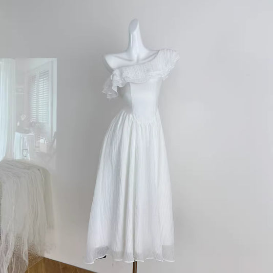 French-style gentle off-shoulder ruffled white dress, new spring style, elegant and slimming, fairy dress.   11456