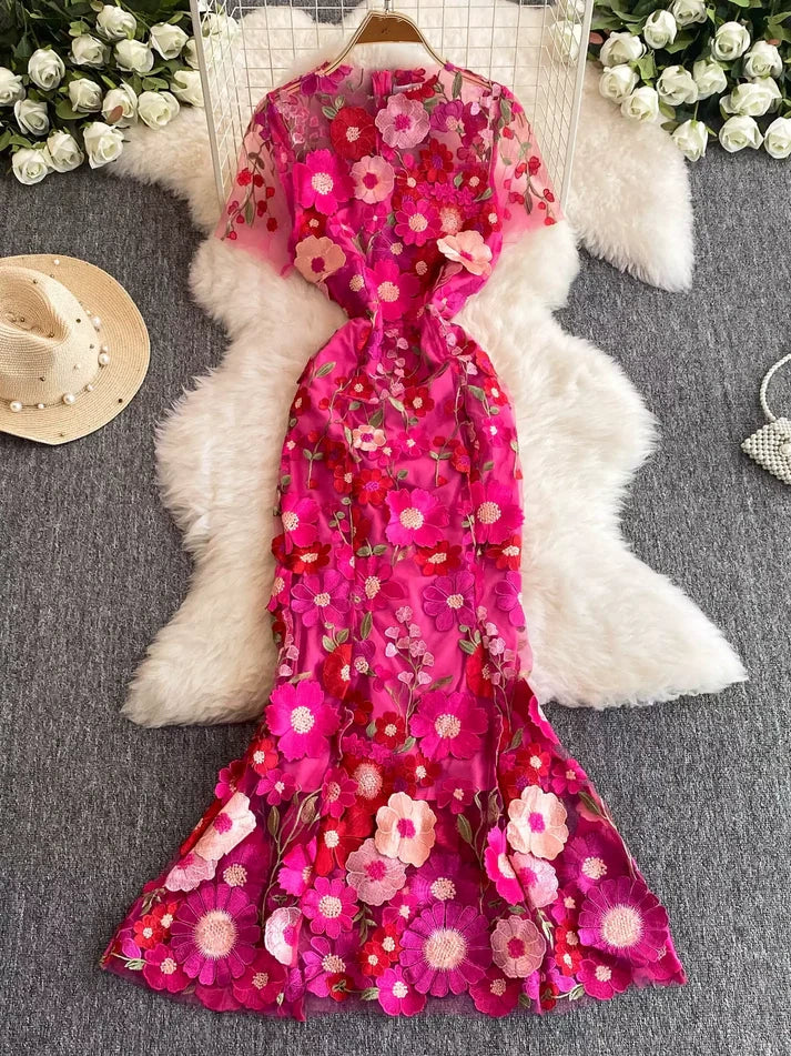 Palast-Stil schöne schwere Arbeit dreidimensionale Blumenstickerei Stickerei Urlaub am Meer Kleid Morgenmantel weibliche Braut High-End 11286