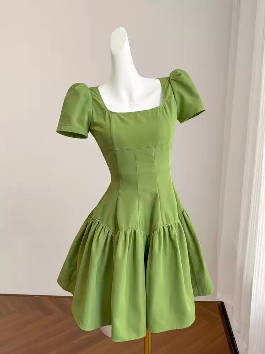 Green retro square neck homecoming dress for women summer short chic unique design small high-end dress 11289