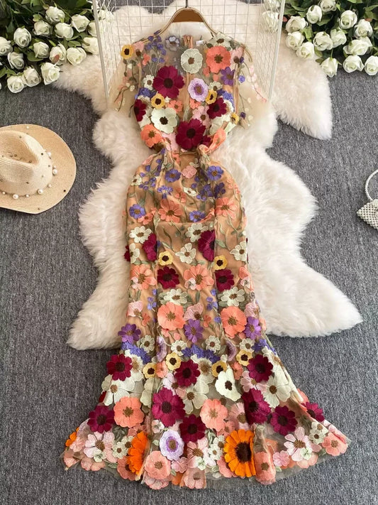 Palace style beautiful heavy work three-dimensional flower embroidery embroidery seaside holiday dress morning robe female bride high-end 11286