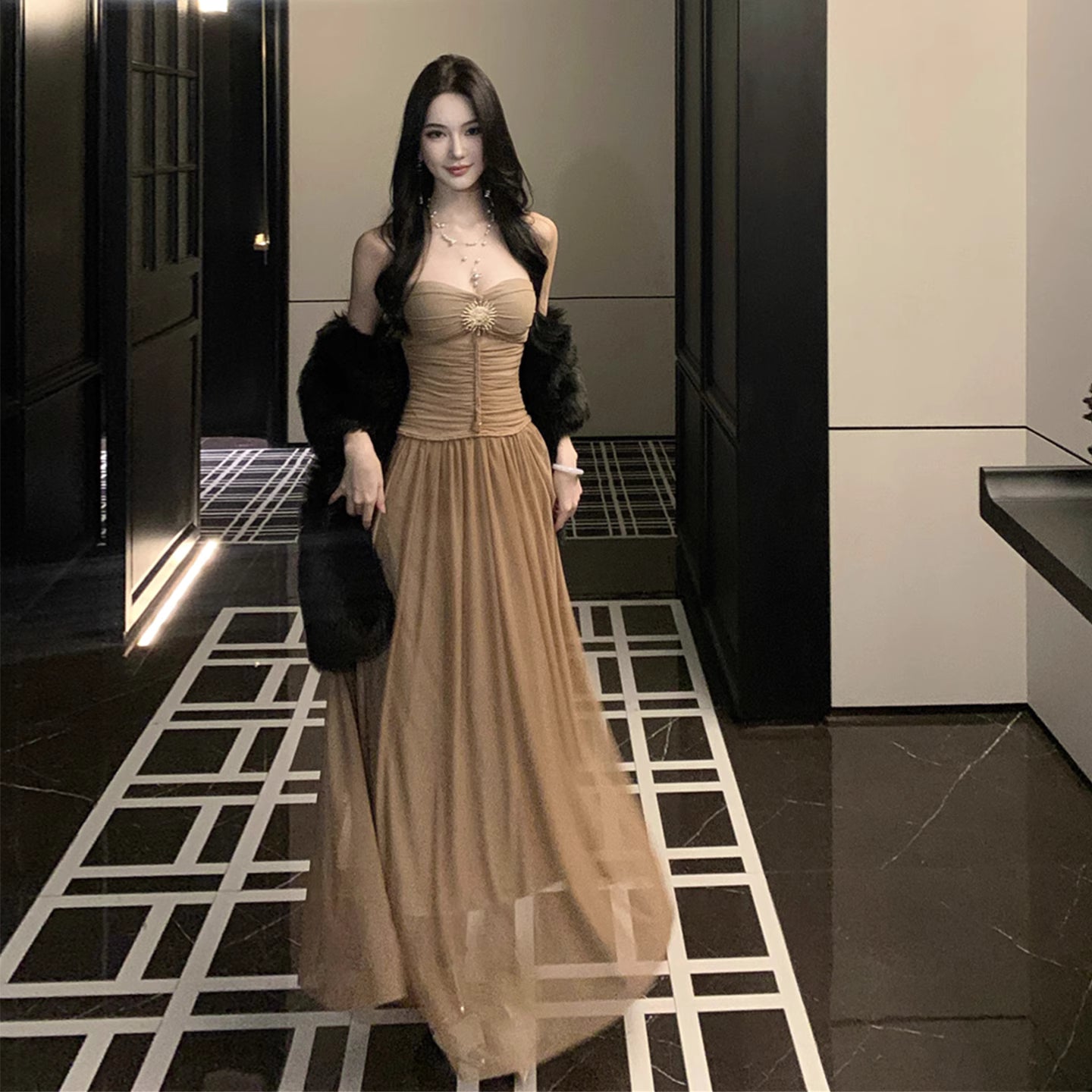 Neues Damenkleid 11882