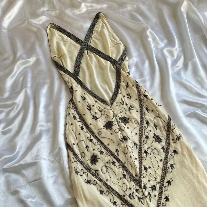 Robe de soirée longue à col en V beige exquise et élégante à motifs floraux gh2941