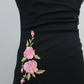 Robe de bal longue/mi-longue en mousseline de soie, noire, vintage, col licou, broderie florale rose, gh4652
