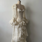 Vintage-Hochzeitskleid aus zarter Spitze mit langen Ärmeln gh6848