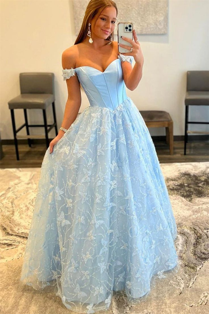 Schulterfreies, langes Ballkleid aus hellblauer Spitze, formelles Abendkleid aus hellblauer Spitze gh2727