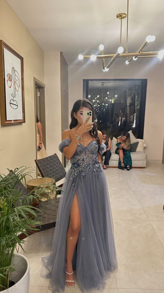 Robe de bal à épaules dénudées gris bleu avec fente gh2748