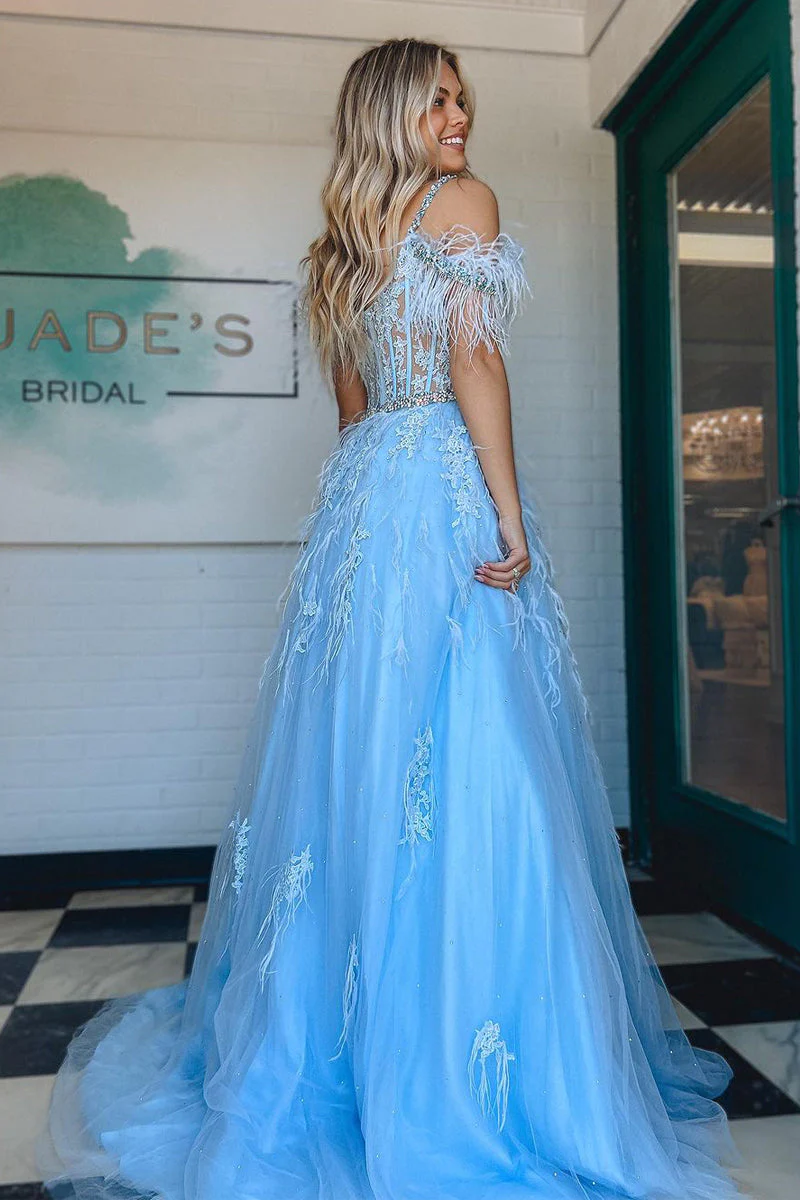 Robe de bal en tulle et dentelle à col en V avec perles et plumes gh2688