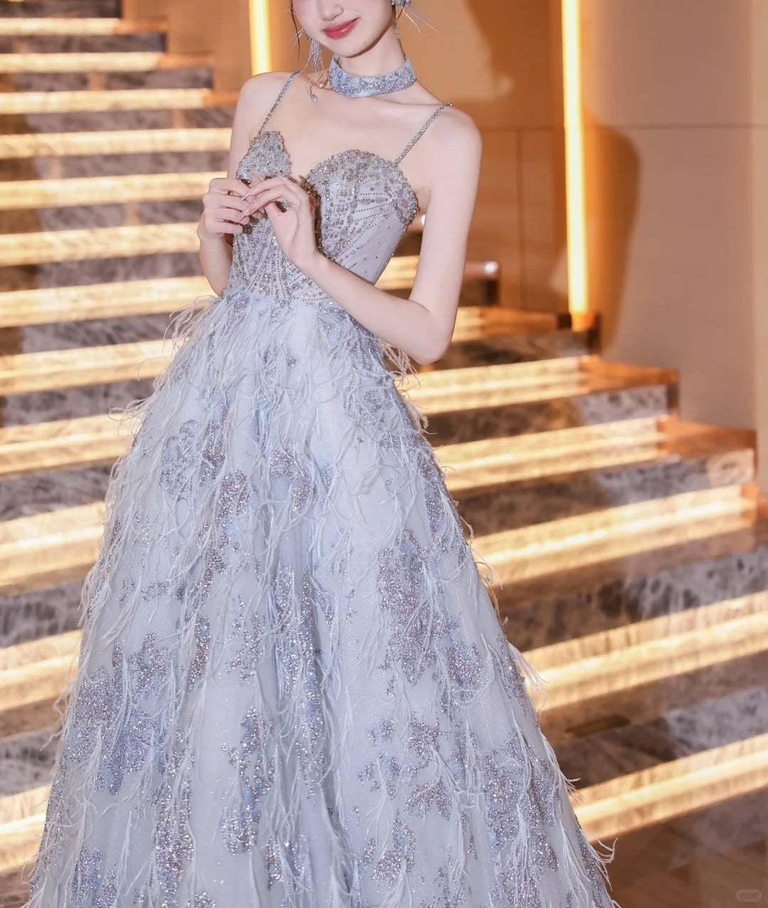 Girlhomeshops-Blaues, modisches, elegantes, langes Ballkleid aus Tüll mit Perlen, gh5075