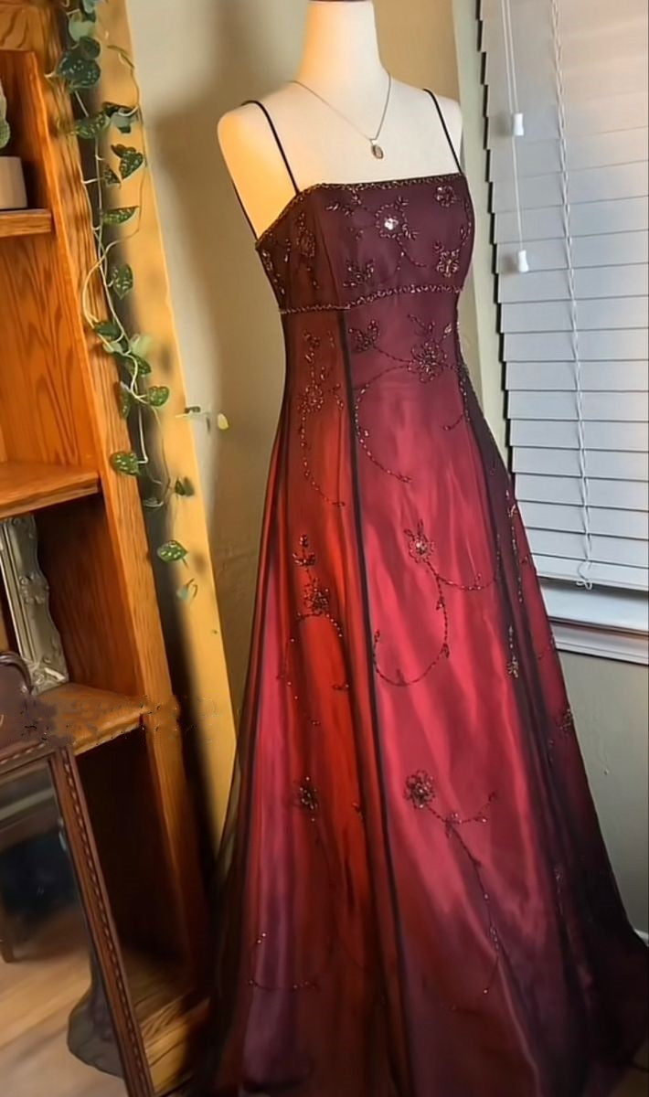 Burgundy Spaghetti Straps Exquisite Beaded Long Tulle Ball Gown Evening Dress gh3208