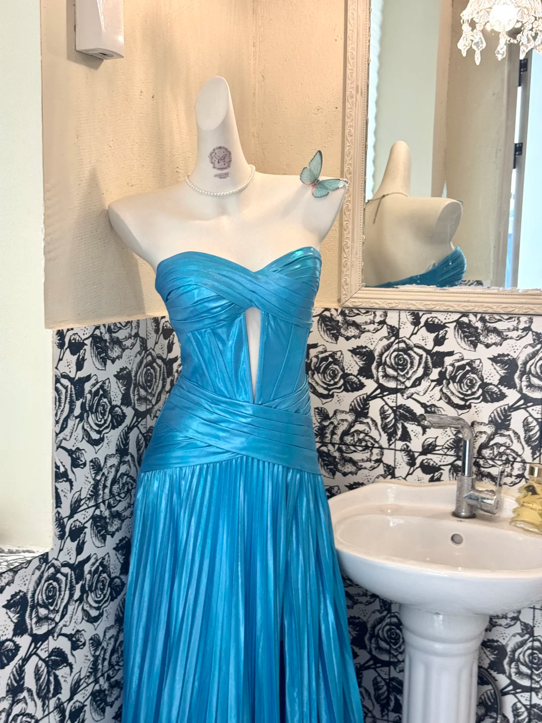 Sky Blue Strapless Waist-Cinched Fitted Long Vintage Elegant Romantic Dress, Wedding Gown gh7503