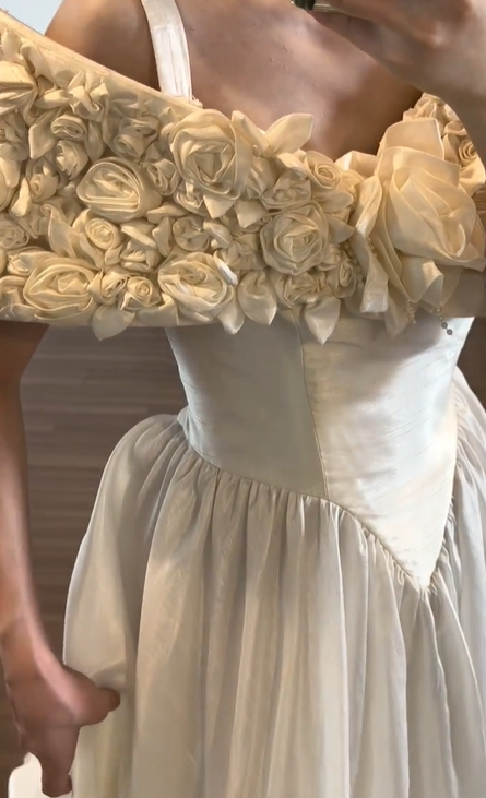 Ivory White Vintage Wedding Gown, Off‑the‑Shoulder 3D Floral Neckline Spaghetti Strap Fitted Pointed Bodice Satin A‑Line Bridal Dress gh9077