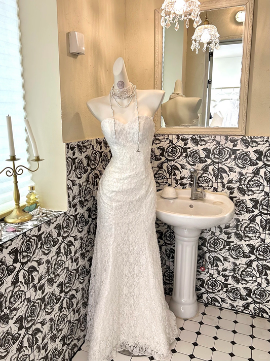 White Strapless Lace Waist-Cinched Slim Fit Minimalist Elegant Romantic Dress, Wedding Gown gh7617