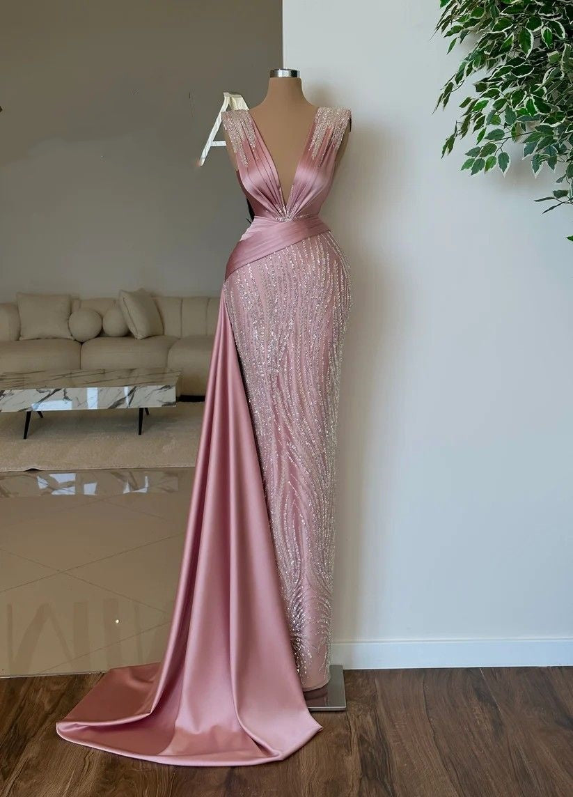 Girlhomeshops - Robe de soirée longue en satin rose, luxueuse et magnifique, ornée de perles, gh5018