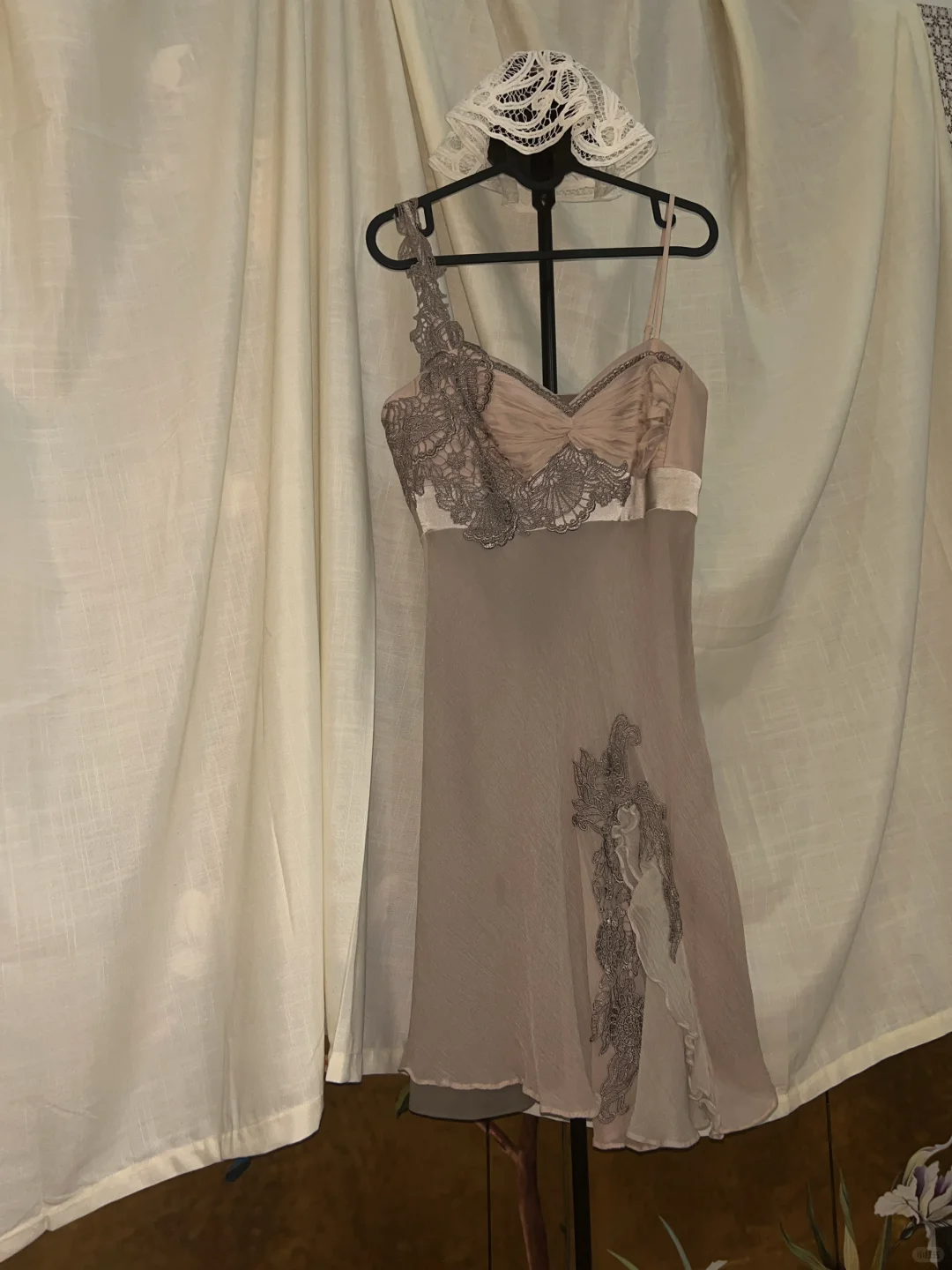 Taupe Nude Vintage Luxury Spaghetti Strap Fitted Waist Prom & Evening Party Dress gh8424